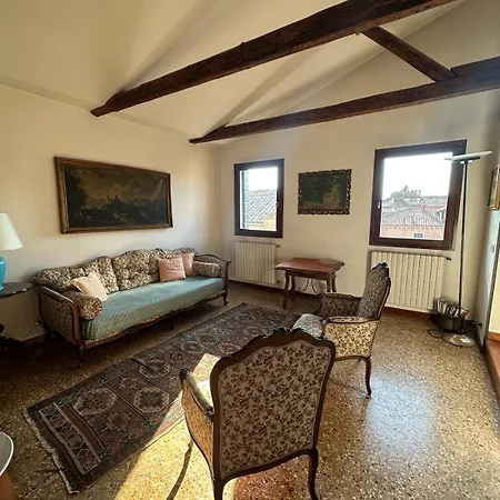 Incantevole Loft A Apartamento